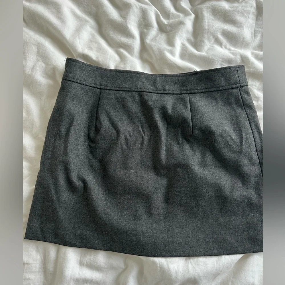 Aritzia wilfred Ardor skirt charcoal size 6 - Picture 9 of 10
